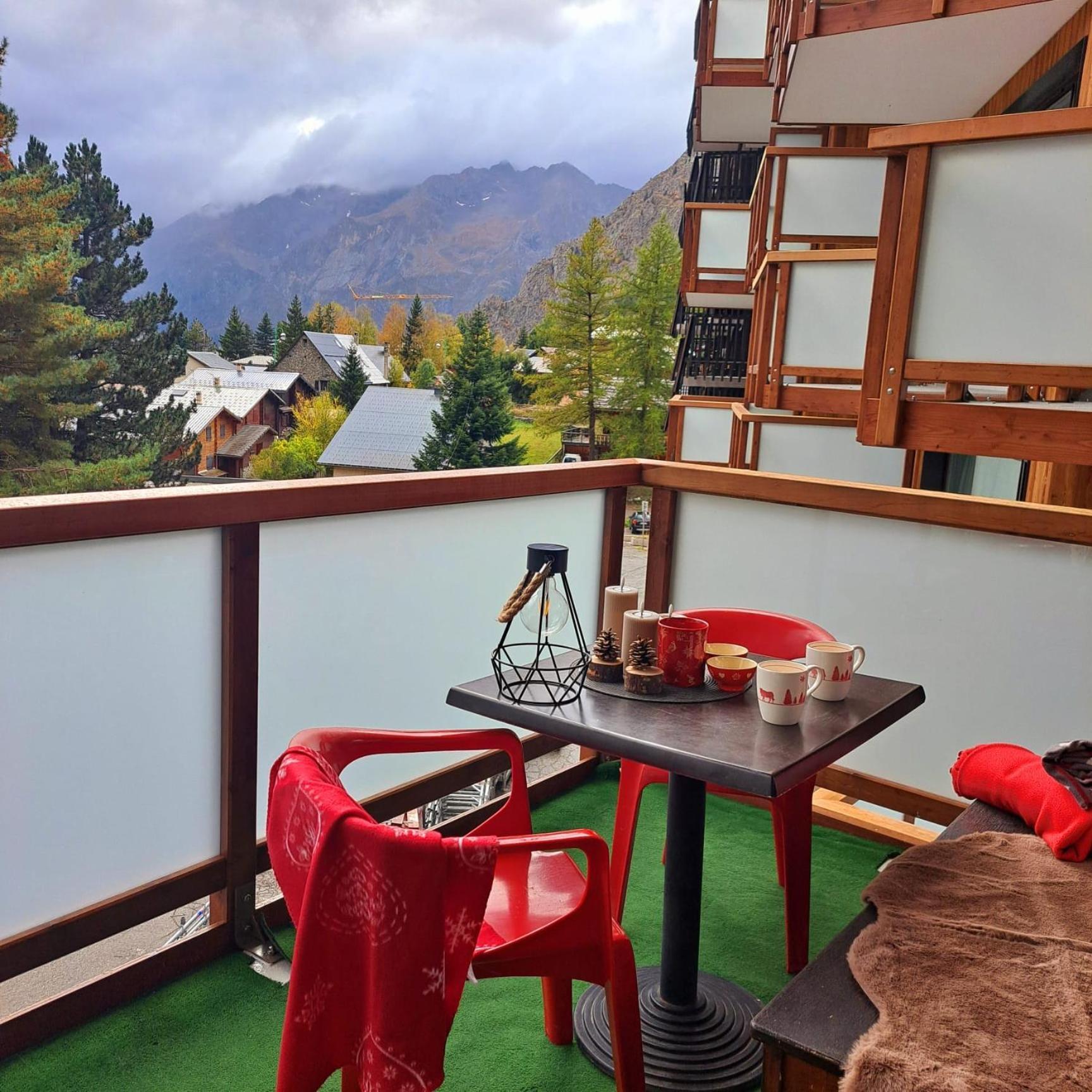 Studio 2 Alpes Style Chalet Au Pied De Telesiege Du Diable เลส์เดอซาลป์ ภายนอก รูปภาพ